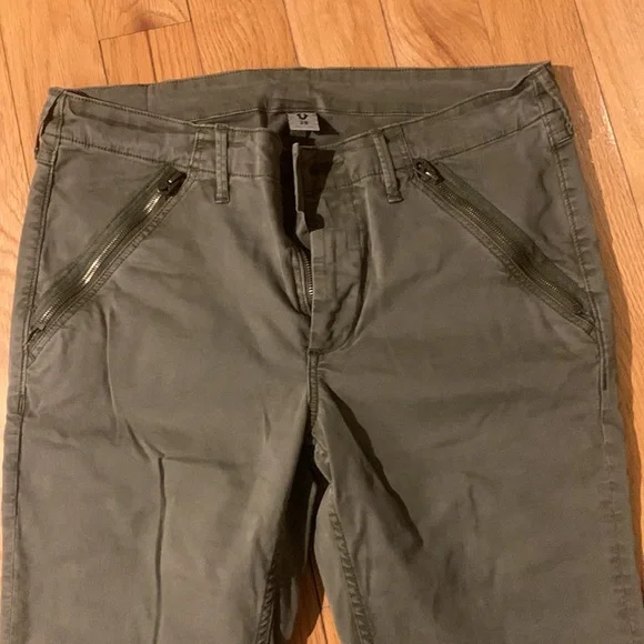True Religion Olive Green Zipper pocket ankle Jeans - Picture 2 of 6